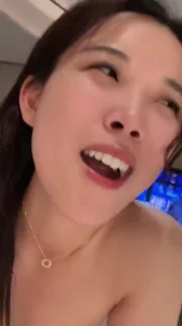 快来让你的女朋友来学习！怎么给你口交更能让你爽